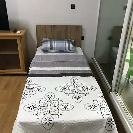 Sweet Basement Suteren Parking 5 Euro * Skopje