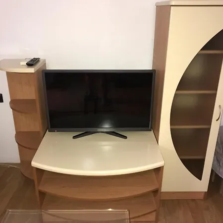 Apartment Sweet Basement Suteren Parking 5 Euro Skopje